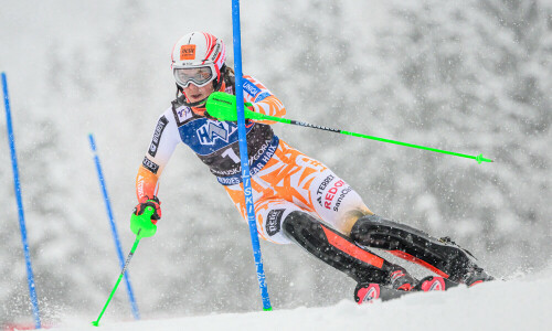 Vlhova wins slalom as Shiffrin suffers rare blunder