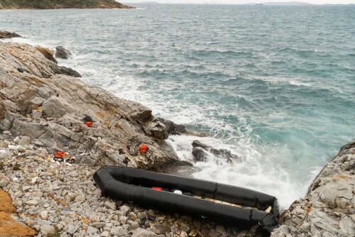 Two migrants found dead, 18 rescued off Greek island