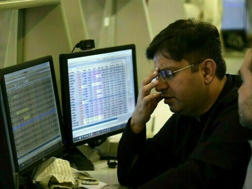 KSE-100 extends losses as profit-taking persists