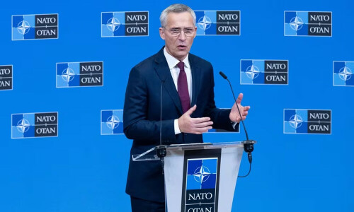 NATO pledges further major military, economic aid to Ukraine