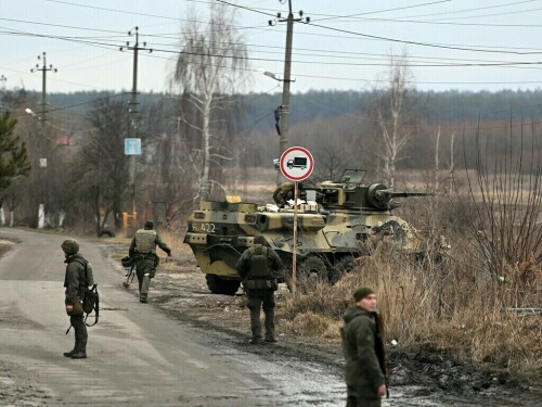 Four killed as Russia, Ukraine trade attacks
