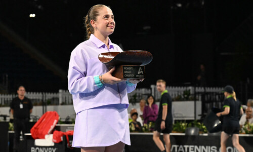 Lehecka, Ostapenko win Adelaide titles ahead of Australian Open