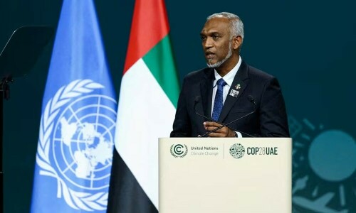 Maldives tells India to withdraw troops by March as row deepens