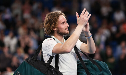 Tsitsipas comes through &lsquo;insane&rsquo; battle at Australian Open