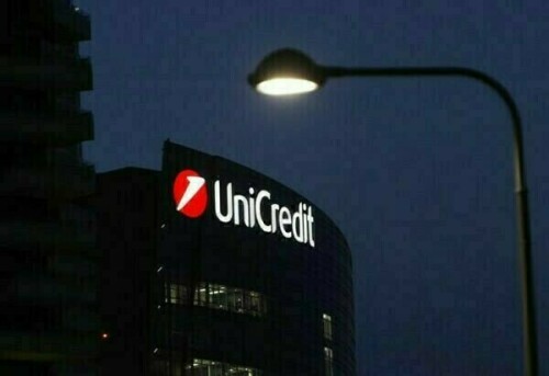 UniCredit CEO denies buying shares in Pop Sondrio