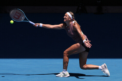 Qualifier Yastremska ousts Azarenka at Australian Open, Alcaraz in action