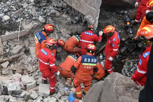 Death toll in China landslide rises to 11, rescuers still search for missing