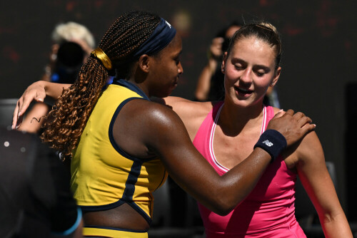 Gauff grinds past Kostyuk into Australian Open semis