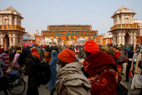 Hindus throng Ram temple in India&rsquo;s Ayodhya as it opens to the public