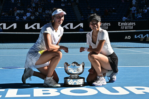 Hsieh and Mertens claim Australian Open women&rsquo;s doubles title