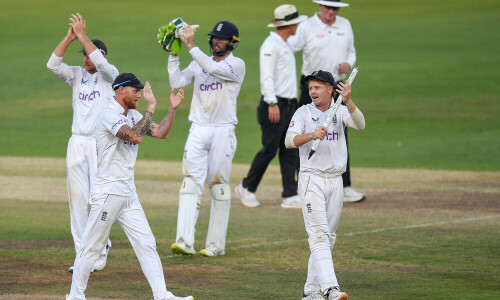Hartley stars as England stun India in opening Test