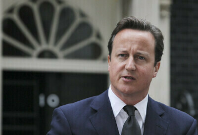 UK&rsquo;s Cameron to discuss Houthi attacks on international shipping on Oman visit
