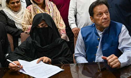 &lsquo;Illegal&rsquo; nikah: Imran Khan, Bushra Bibi sentenced to 7 years