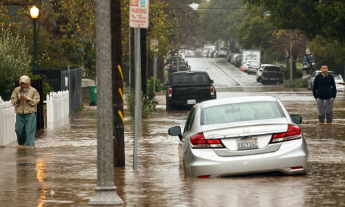 State of emergency in California as storm knocks out power