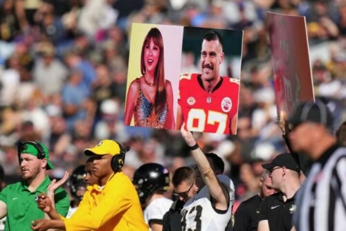 Vegas spectacle launches Super Bowl week, with Taylor Swift on everyone&rsquo;s lips