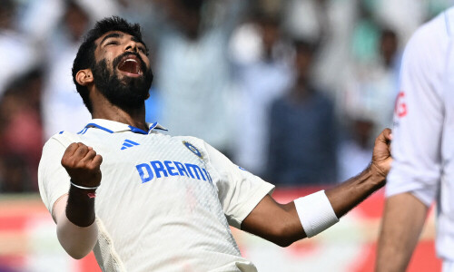 Bumrah becomes first Indian pacer to top ICC rankings Bumrah becomes first Indian pacer to top ICC rankings