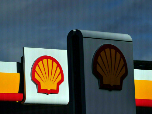 Shell resumes oil supply to Nigeria&rsquo;s state refinery ahead of restart