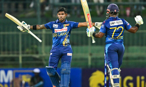 Sri Lanka make 381 after Nissanka double ton