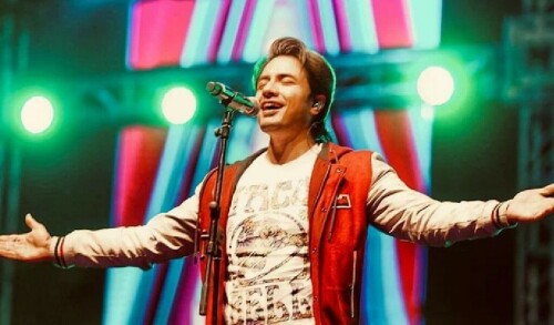 PCB releases PSL 9 anthem featuring Ali Zafar, Aima Baig