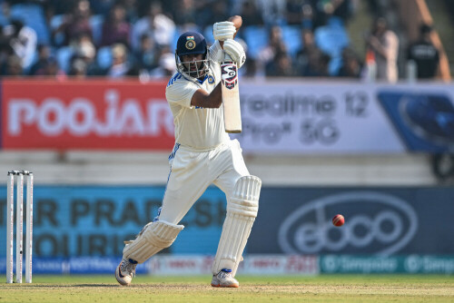 India get five-run penalty for Ashwin mid-pitch running