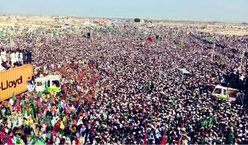 GDA stages sit-in against &lsquo;election rigging&rsquo; at Hyderabad Bypass