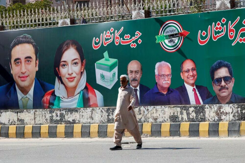 Pakistan&rsquo;s majority parties struggle to form coalition government