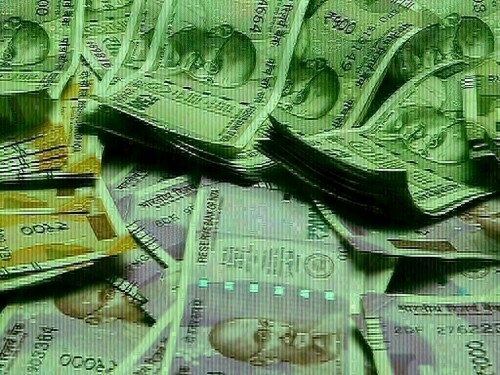 Flattish India bond yields eye state debt sale for trigger