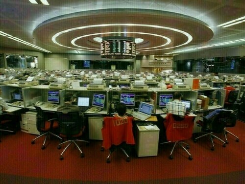 Hong Kong&rsquo;s Hang Seng Index jumps 3%