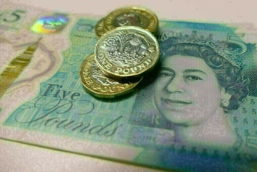 Sterling steadies after Britain&rsquo;s record January budget surplus