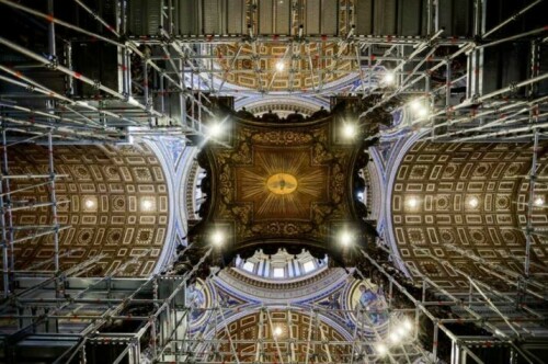 Vatican restorers set to work on St Peter&rsquo;s centrepiece