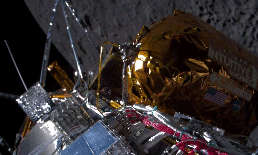 Moon landing: US clinches first touchdown in 50 years