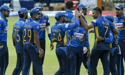 Sri Lanka picks suspended skipper for Bangladesh tour