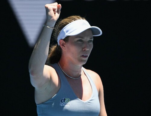 Danielle Collins controls third set to reach Austin quarters