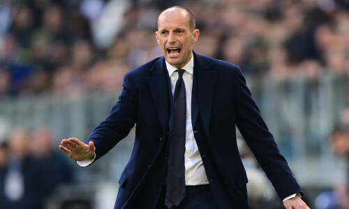 &lsquo;Extraordinary&rsquo; Pogba&rsquo;s doping ban loss for football, says Allegri