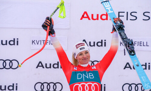 Swiss Gut-Behrami closes in on World Cup title with super-G win Swiss Gut-Behrami closes in on World Cup title with super-G win
