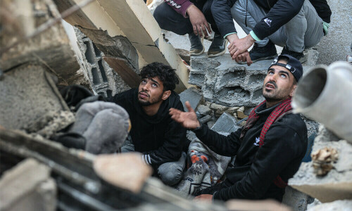 Israeli military steps up strikes on Hamas in Gaza&rsquo;s Khan Younis