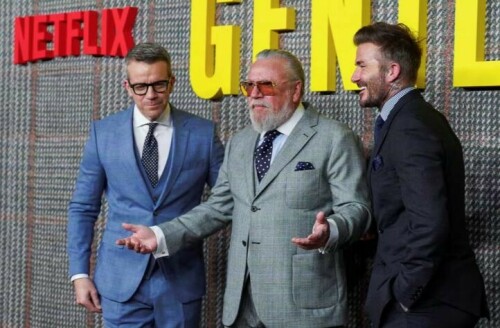 David Beckham on carpet with Guy Ritchie at premiere of &lsquo;The Gentlemen&rsquo;