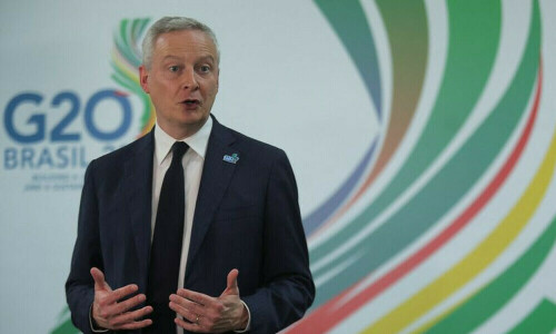 France&rsquo;s 2023 budget deficit to &lsquo;significantly&rsquo; miss 4.9% target, Le Maire says