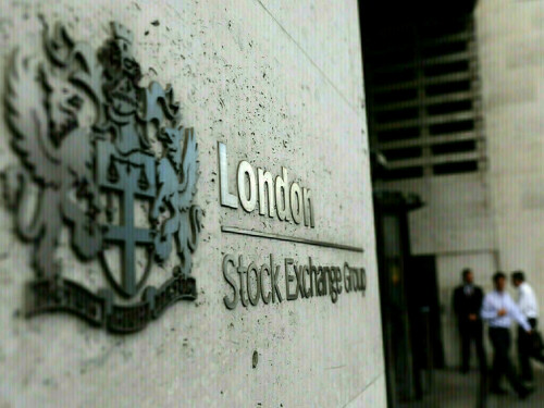 London stocks inch higher ahead of budget
