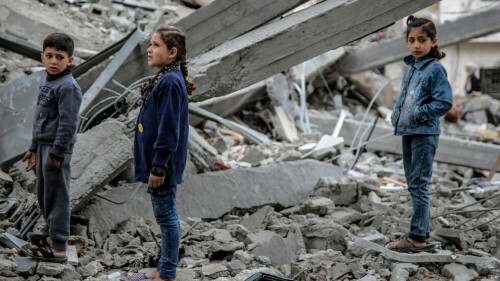 Deadly strikes hit Gaza as Israel mulls truce talks position