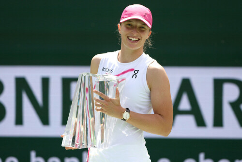 Iga Swiatek celebrates Indian Wells title with Zendaya