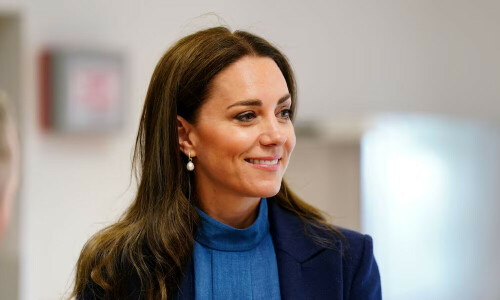 UK royal Kate says she is having chemotherapy after cancer discovery