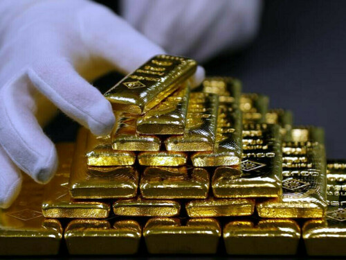 India gold prices soar to record high, dampening demand, dealers say