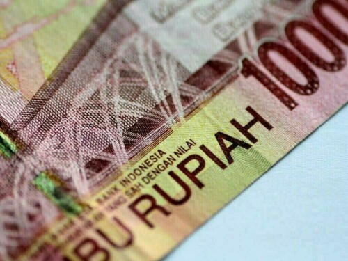 Indonesia rupiah at 5-month low; Asian stocks rise on China optimism