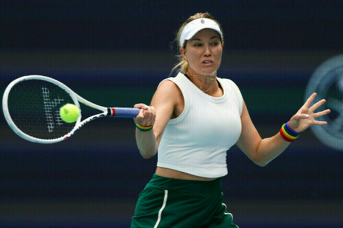 Danielle Collins continues hot streak, reaches Charleston final