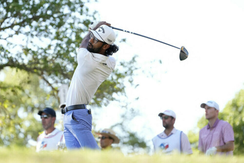 Akshay Bhatia remains on top at Texas Open with 4-shot lead