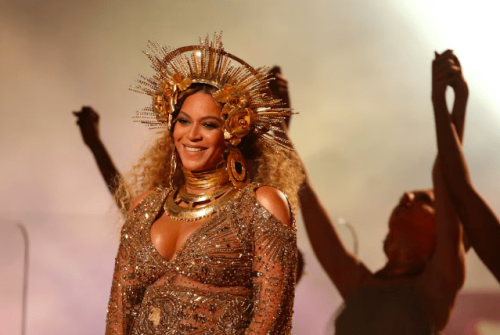 Beyonce&rsquo;s country album tops Billboard chart, her eighth #1