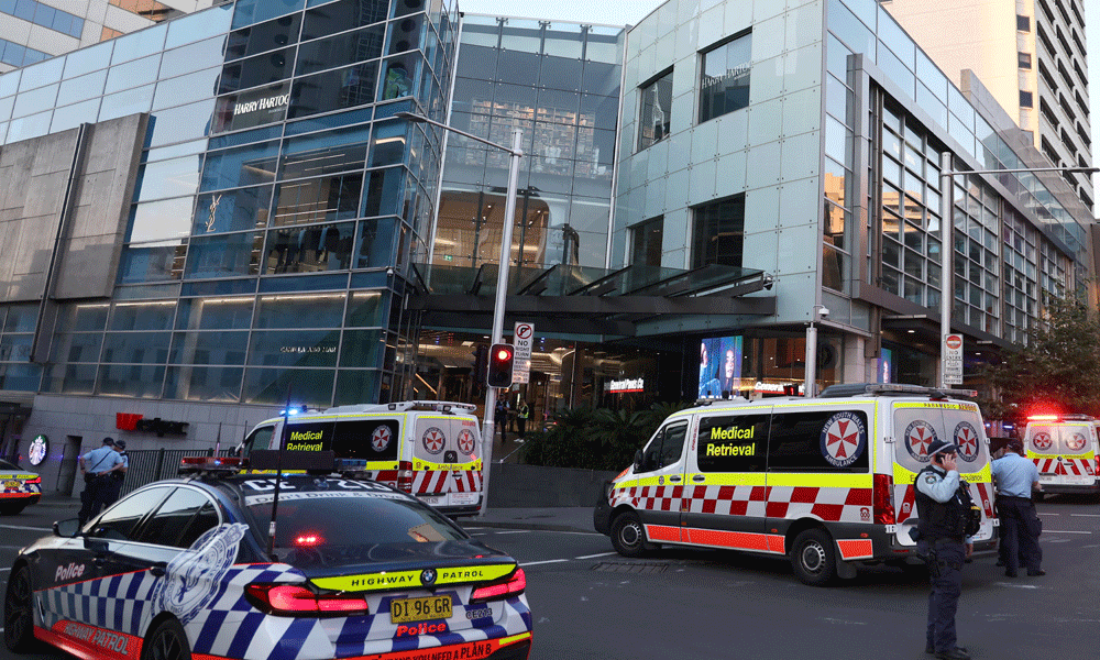 Sydney knife attacker shot dead after killing 5 in Bondi, police say