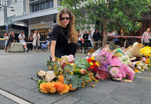 Sydney knife attacker had mental health issues, ideology not motive, police say