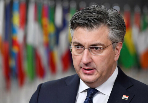 Croatia elections pit PM against president